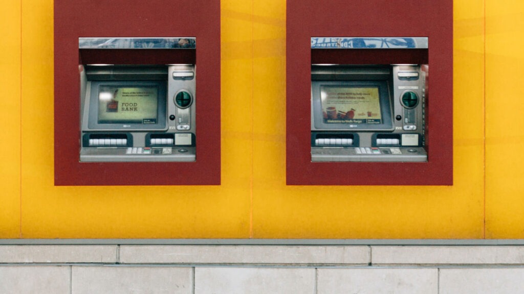 The-Way-You-Can-Choose-the-Right-ATM-Maintenance-Company-on-newstime