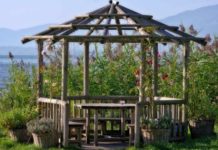 Few-Amazing-Wooden-Arbour-Ideas-for-Your-Garden-On-NewsTime